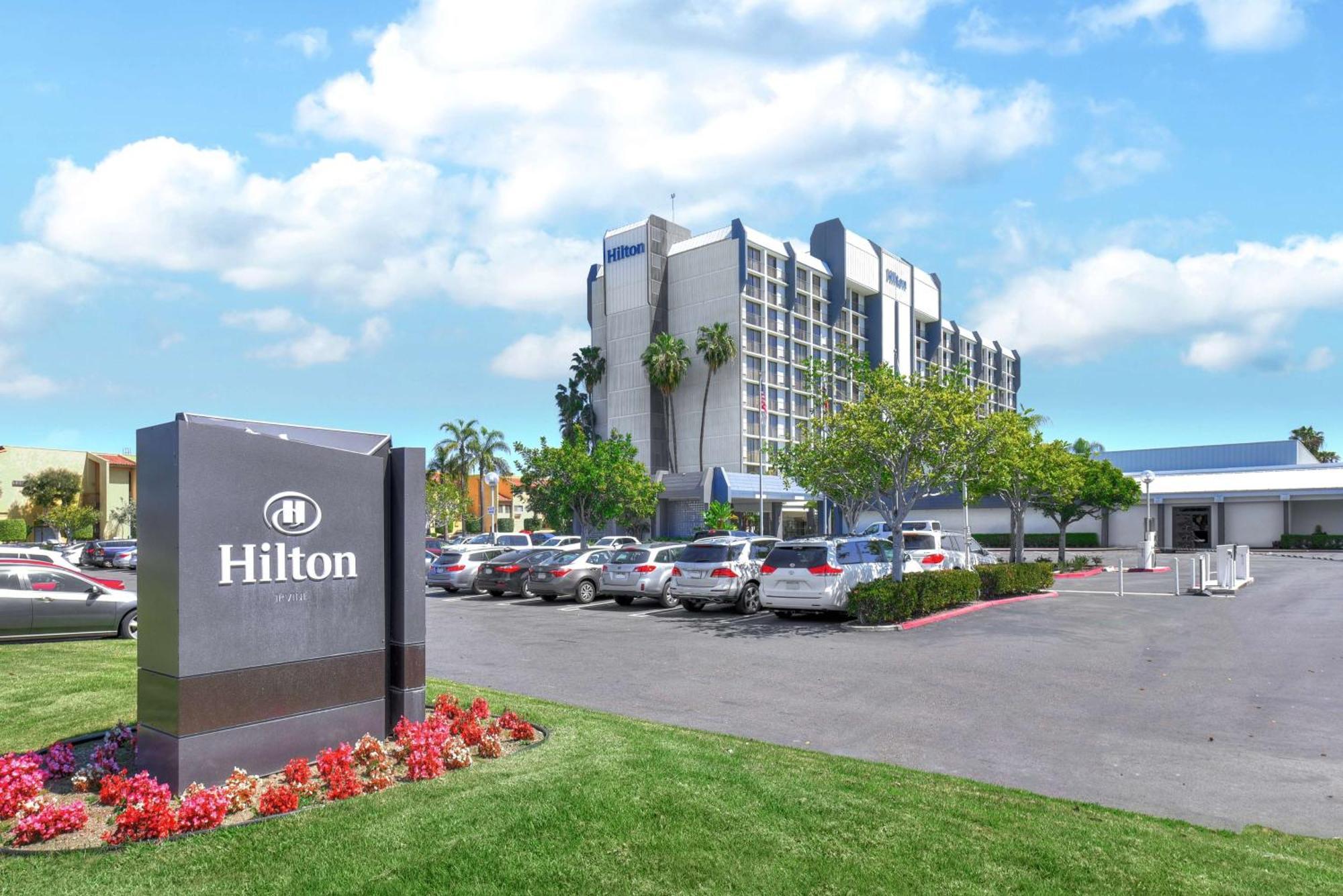 Отель Hilton Irvine/Orange County Airport Экстерьер фото